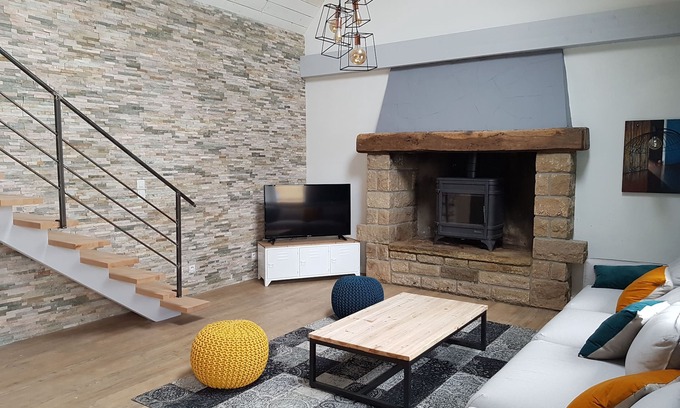Ploneour-Lanvern House | Breton house with private pool less than 3km from the sea