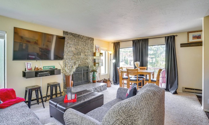 Brian Head Condo | Brian Head Condo w/Fireplace, Close to Reservoir!
