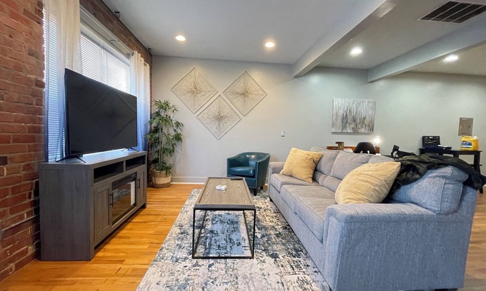 Downtown Oklahoma City House | Brick View Studio in downtown Oklahoma City