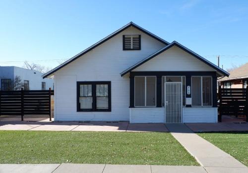 University Heights Apartment | Bricklight District Modern Cottage