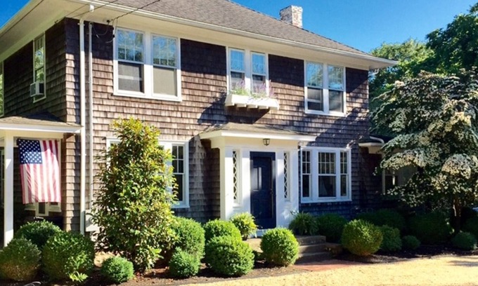 Bridgehampton House | Bridgehampton Village Historical with Beautiful Yard/Heated Pool, Walk to Town!