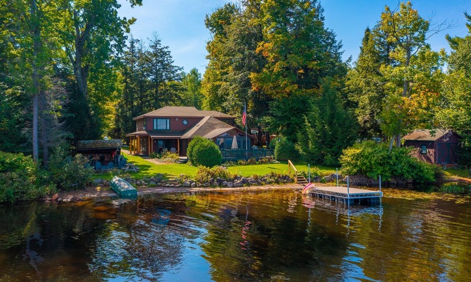 Tupper Lake House | Bridgeview- Luxury Waterfront on Lake Simond
