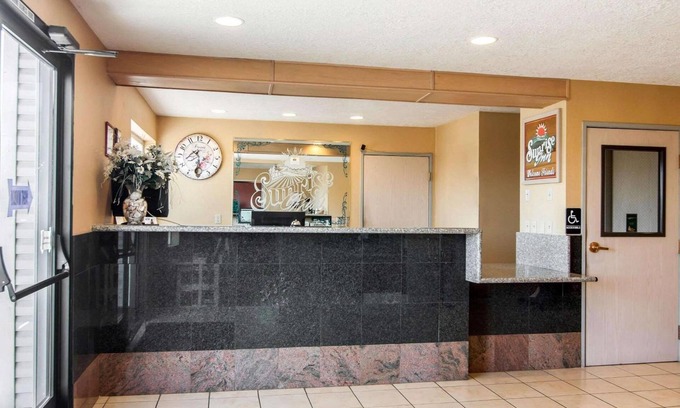 Sublimity Hotel | Bridgeway Inn & Suites Sublimity