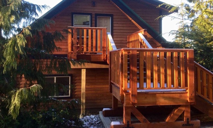 Halfmoon Bay House | Bright 2-Bdrm Suite on 10-acre Ocean View Property