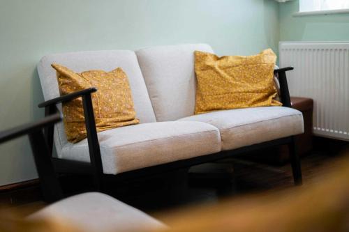 Selhurst House | Bright 3BD House Near East Croydon Station