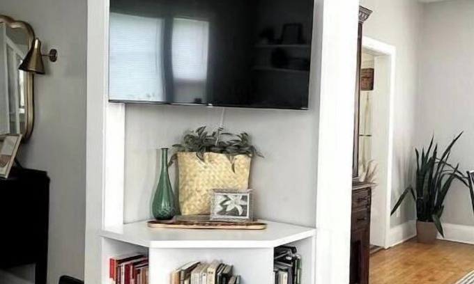 Minneapolis House | Bright 3BR Near Everything