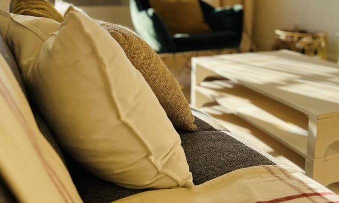 Ahuntsic Apartment | Bright Ahuntsic Apartment