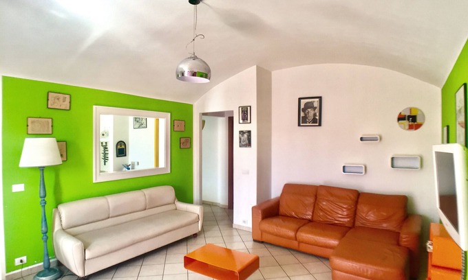 Aurora Apartment | Bright and cozy apartment 10 minutes walk from the center