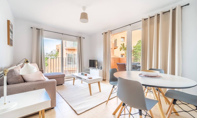 Torre-Pacheco Apartment | Bright and modern apartment with spacious terraces