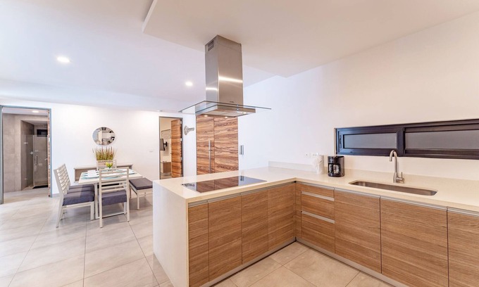 Centro Apartment | Bright and nice 3 Beds close to 5th
