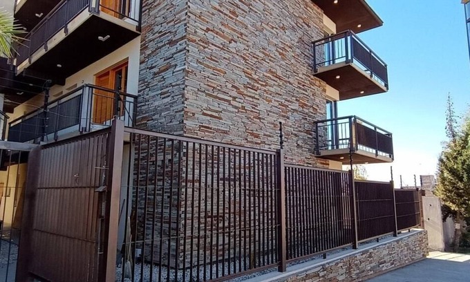 Las Heras Apartment | Bright and spacious apartment in Mendoza.