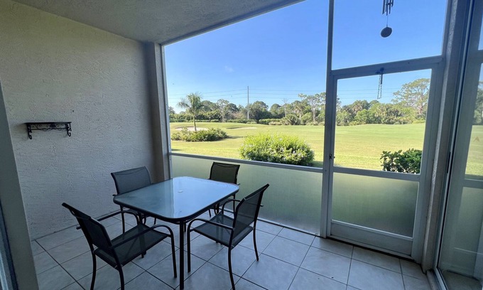 Palmer Ranch Condo | Bright and Spacious Condo on Golf Course
