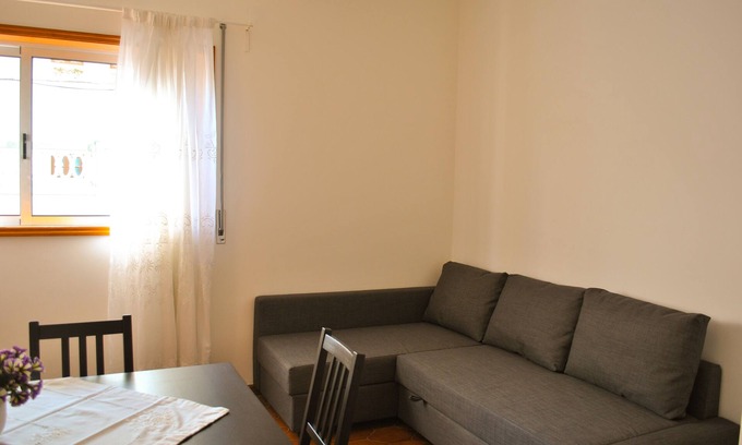 Povoa De Varzim House | Bright apartment 50 meters from the beach