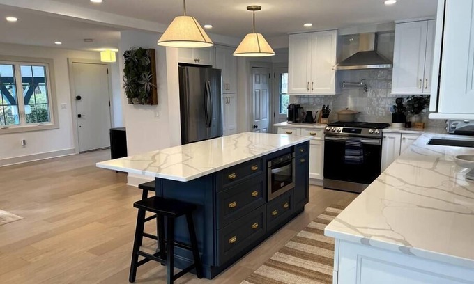 Highlands House | Bright & Beautiful Single Family in the Highlands!