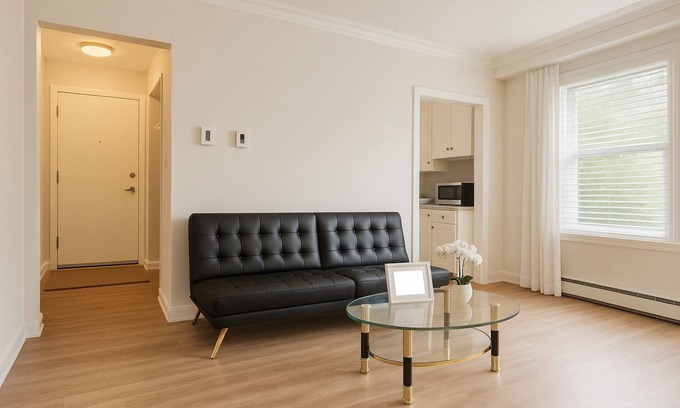 Regina Apartment | Bright & Budget-Friendly 2BR |Superstore & Parks