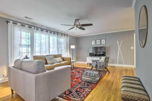 Cary House | Bright Cary Home with Deck Less Than 15 Mi to Raleigh!