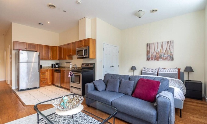 South End Apartment | Bright & Charming Loft with AC