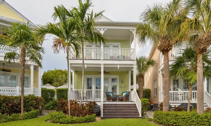 Islamorada House | Bright & Cheery Pool Front Home w/Optional Boat Slip at Anglers Reef Islamorada