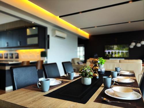 Sibu Apartment | Bright Cozy 3 Bedrooms
