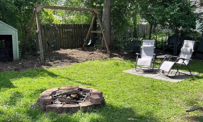 Drayton Plains Apartment | Bright & cozy Royal Oak basement studio - close to downtown RO & Birmingham.