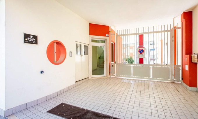 Is Mirrionis Apartment | Bright first floor apartment - equipped with lift and internal parking.