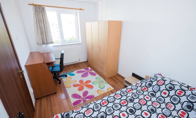Sibiu Apartment | Bright & Fresh apartment for the traveler in you!