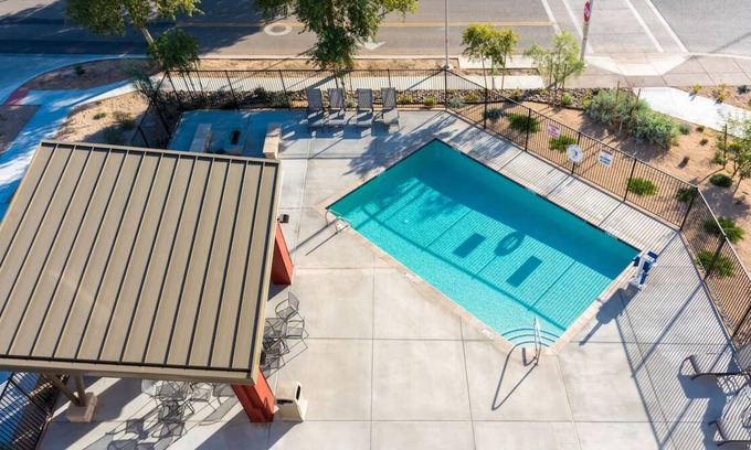 Avondale Hotel | Bright & Inviting Space! Experience The Best of Avondale- Pool Access