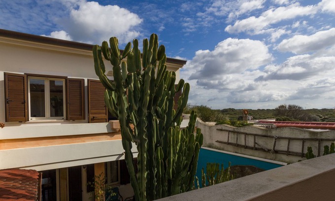 Putzu Idu Apartment | Bright apartment perfect for 2 couples or families