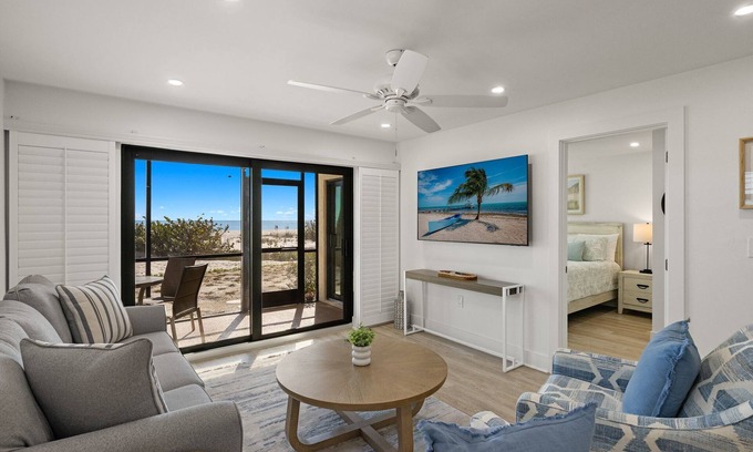 Sanibel Condo | Bright & Light two-bedroom corner ground floor with washer/dryer!