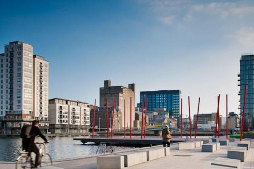 Grand Canal Dock Apartment | Bright, modern apartment in Grand Canal Dock