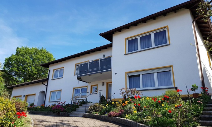 Viereth-Trunstadt Apartment | Bright, modern, barrier-free Edith vacation apartment