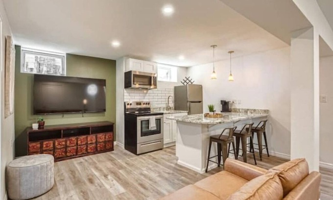 Berkeley House | Bright & modern Berkeley home near everything!