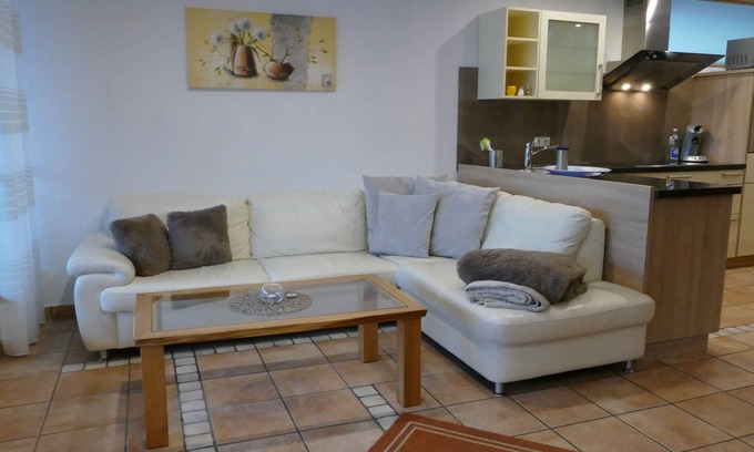 Friesenheim Apartment | Bright spacious apartment 110 m², near the Europa-Park/Rust, 4 DtV stars