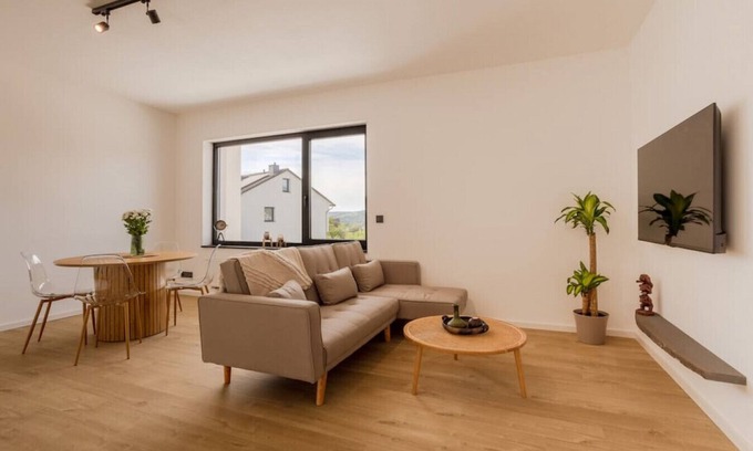 Gerolstein Apartment | Bright Suite I Sauna I TV I Kitchen