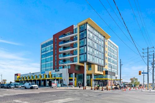 York University Heights Hotel | Bright Suites Finch West by GLOBALSTAY