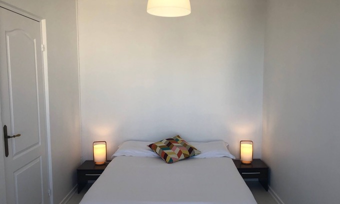 Tours Apartment | Bright T2 overlooking Cher, 8mn from station & center