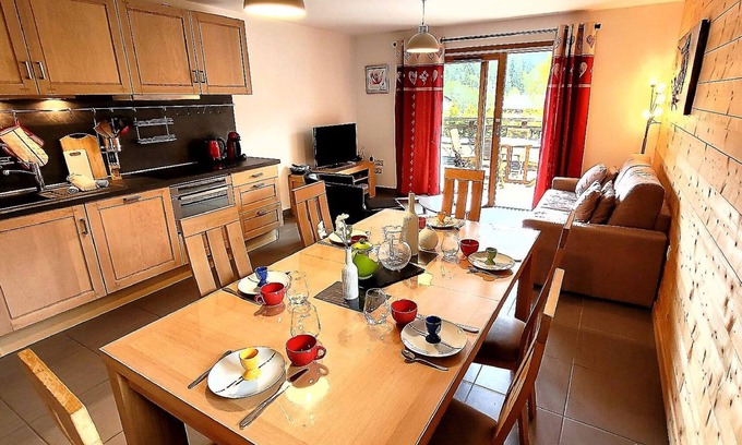 Les Gets Apartment | Bright T3 apartment with terrace, parking and WiFi in Les Gets