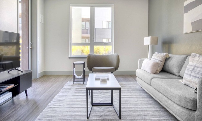 Walnut Creek Apartment | Bright Walnut Creek 1BR w/ Pool, Gym & W/D, walk to BART, by Blueground