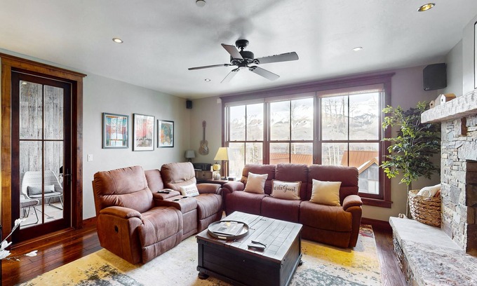 Mountain Village Condo | Bright & Welcoming Mountain Condo in Ski-In/Ski-Out Location w/WiFi & Balcony