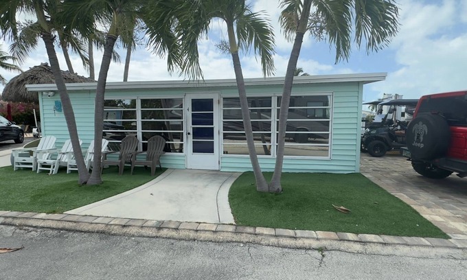 Layton Cottage | BRING YOUR BOAT! Perfect Florida Keys Family Getaway with Activities Galore!