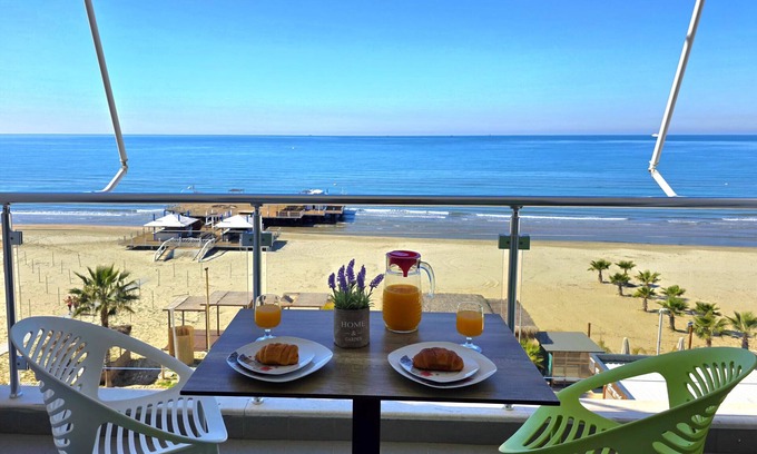 Durres Apartment | Brisa del Mar Beachfront Apartment 115