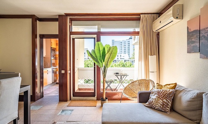 Carvalhal Apartment | Brise Apartment, Tróia, Setúbal !New!