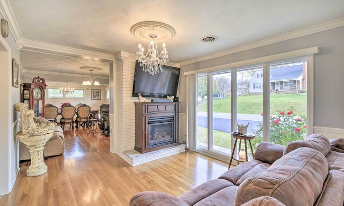 Bristol House | Bristol Retreat w/Creek Access: 2 Mi to Dtwn