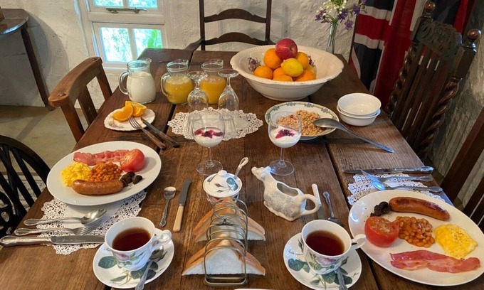 Kameoka Hotel | British antique cottage BB twin breakfast inclu/Kameoka Kyōto