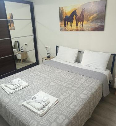 Naousa Apartment | Britshouse