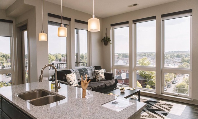 Indianapolis Condo | Broad Ripple 1BR w/Free Parking and Stunning View