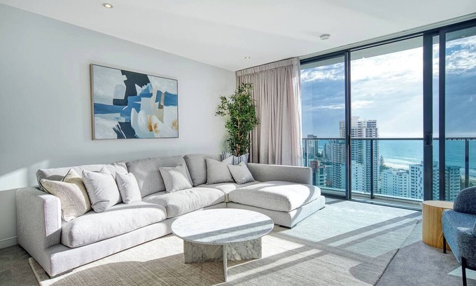 Broadbeach Apartment | Broadbeach Exclusive Sky High Luxury at Oracle