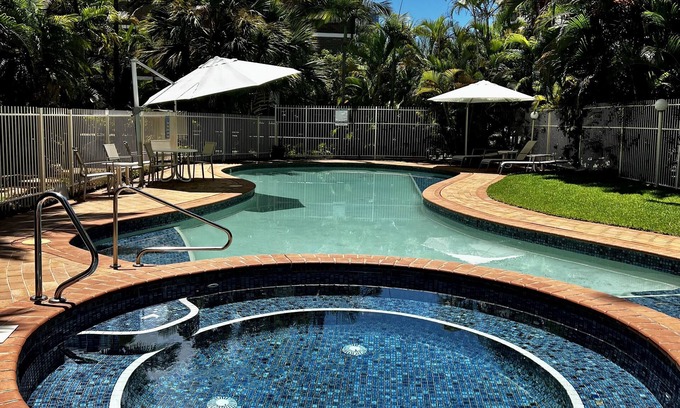 Broadbeach Apartment | Broadbeach Hub right in the heart of Broadbeach