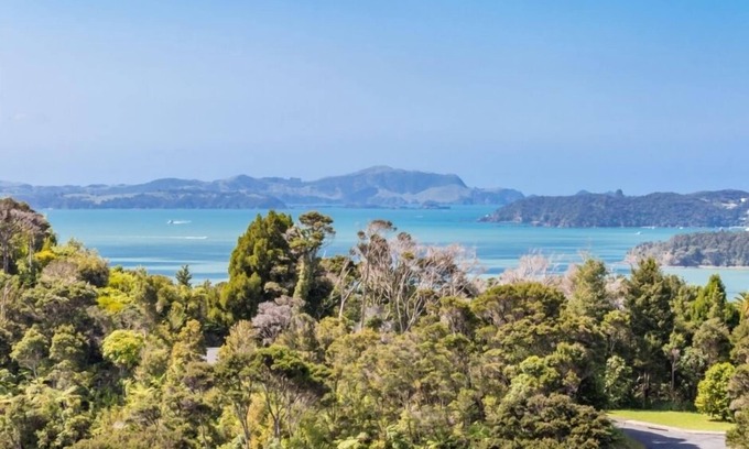 Opua House | Broadview Retreat, Sleeps 12 People or 8 Singles.