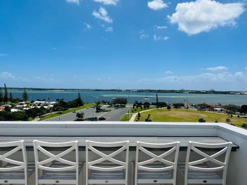 Southport Apartment | Broadwater Parklands Paradise